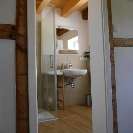 & Cafe Schlupfwinkel זאלם