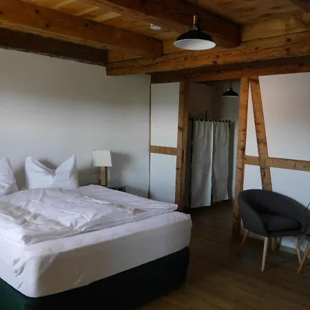 בית הארחה & Cafe Schlupfwinkel 3*