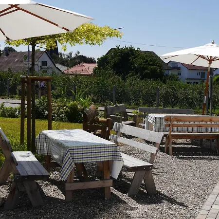 & Cafe Schlupfwinkel בית הארחה