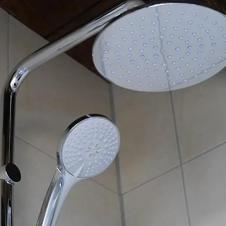 & Cafe Schlupfwinkel 3* זאלם